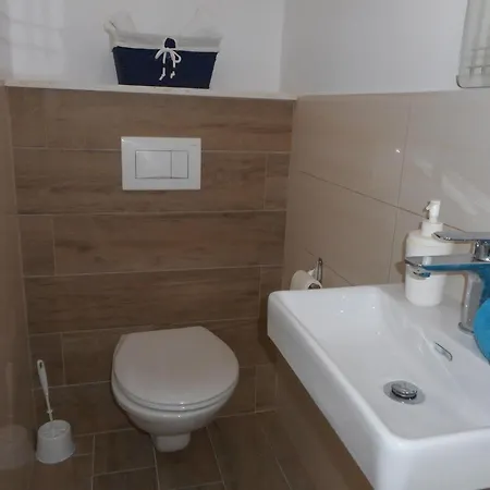 Apartment Mit Blick Auf Stadt Und Vodice